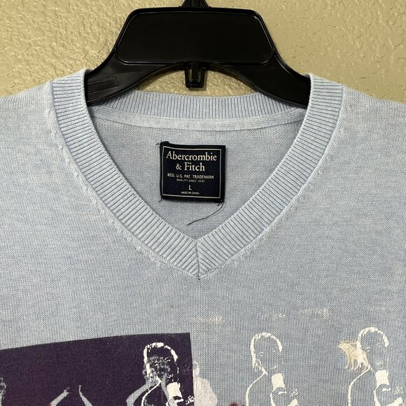 Fraxiom Food House Social Music Store Sweater Large - Picture 2 of 5